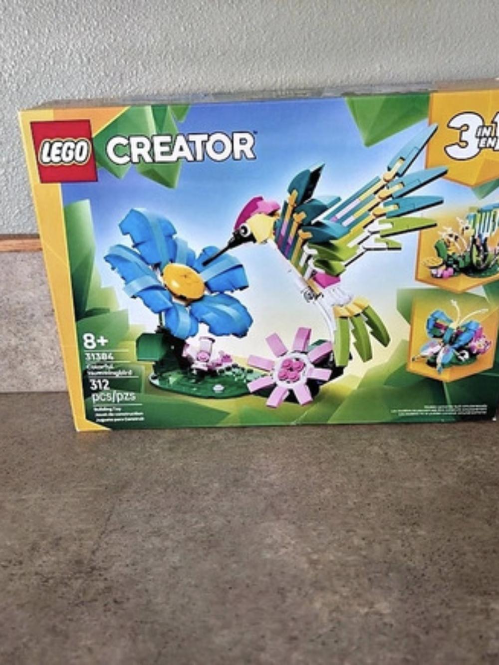 LEGO Creator 3-in-1 Colorful Birds Building Set 31384 Like New